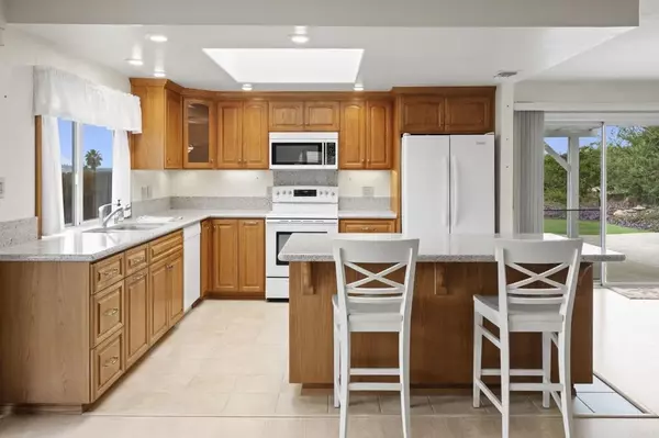 El Cajon, CA 92021,13560 Avenida Del Charro