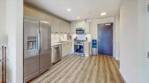 San Diego, CA 92101,1431 Pacific Highway #702