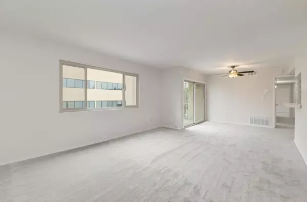 San Diego, CA 92120,6765 Alvarado Road #10