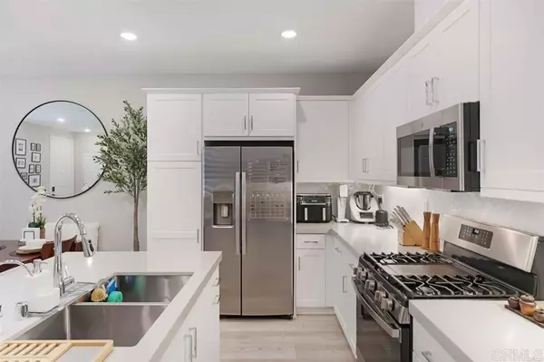 Chula Vista, CA 91913,2043 Bluestone Cir