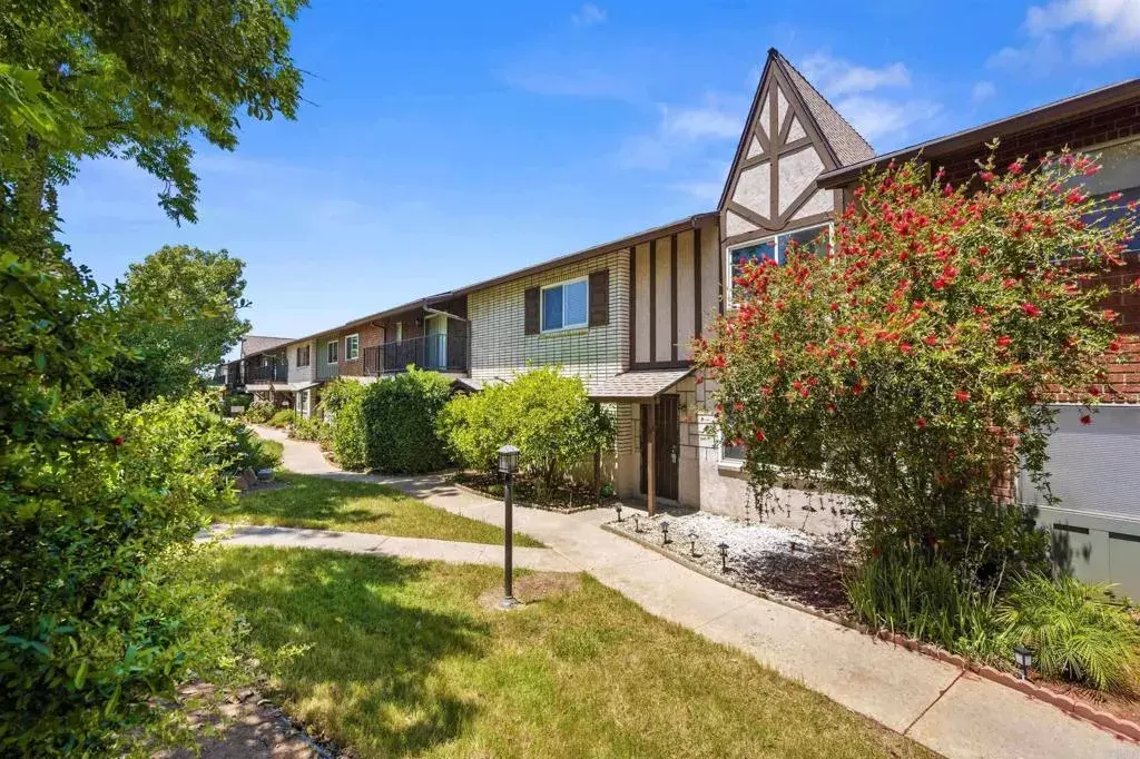 El Cajon, CA 92020,749 S Mollison Avenue #4