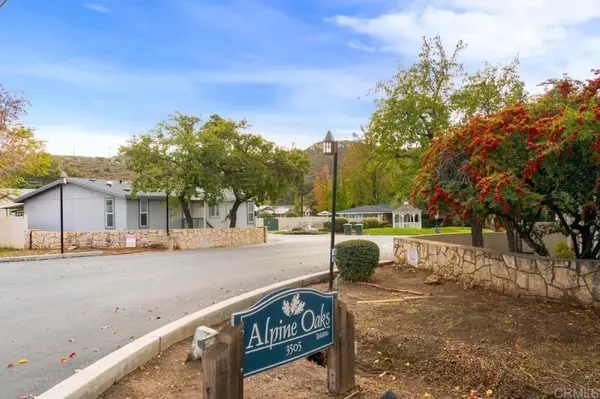 Alpine, CA 91901,3505 Alpine Blvd #15