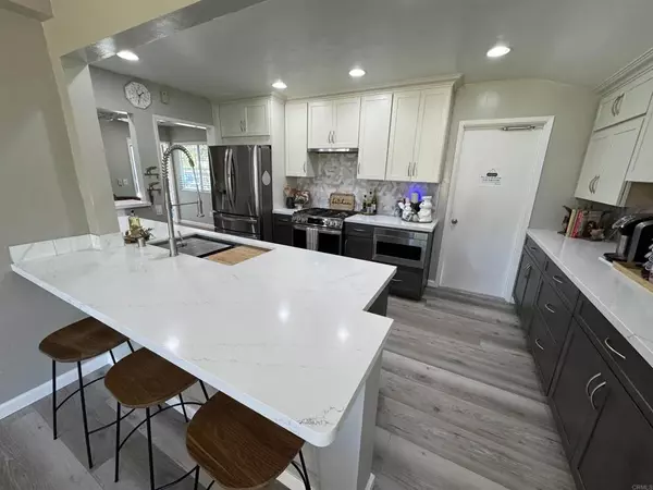 San Diego, CA 92122,3542 Governor Drive