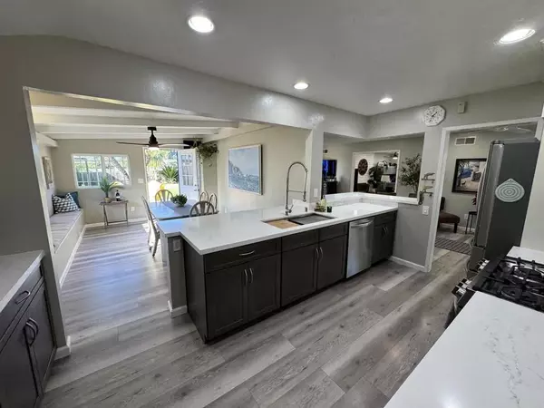 San Diego, CA 92122,3542 Governor Drive