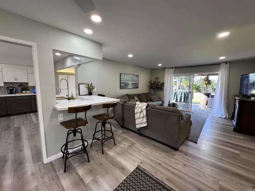 San Diego, CA 92122,3542 Governor Drive