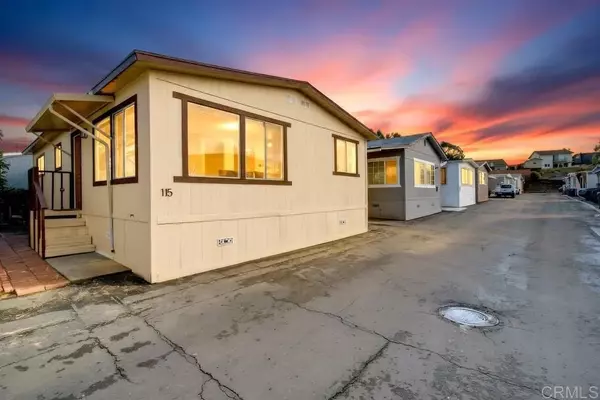 San Diego, CA 92114,402 63rd #115