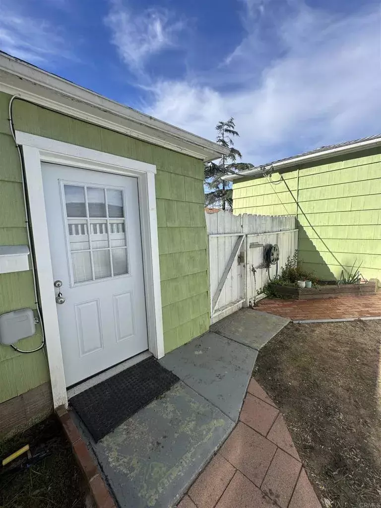 Lemon Grove, CA 91945,7537 Cuyamaca Avenue