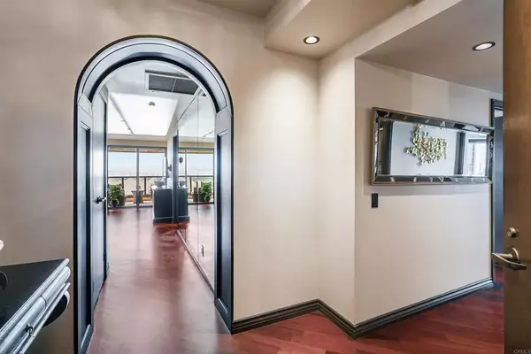 San Diego, CA 92101,200 Harbor Drive #1502