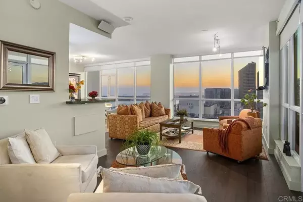 San Diego, CA 92101,325 Seventh Avenue #2104