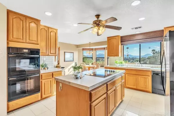 Alpine, CA 91901,2302 Shaylene Way