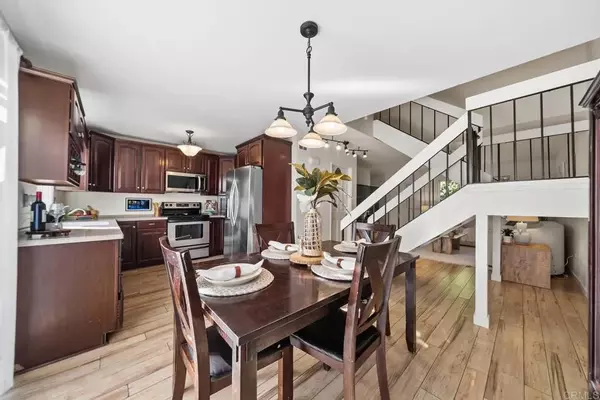 Santee, CA 92071,10658 King Phillip Ct.