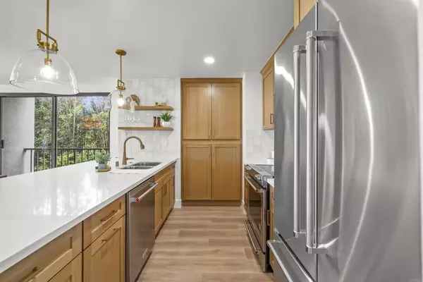 La Jolla, CA 92037,2500 Torrey Pines Rd #305