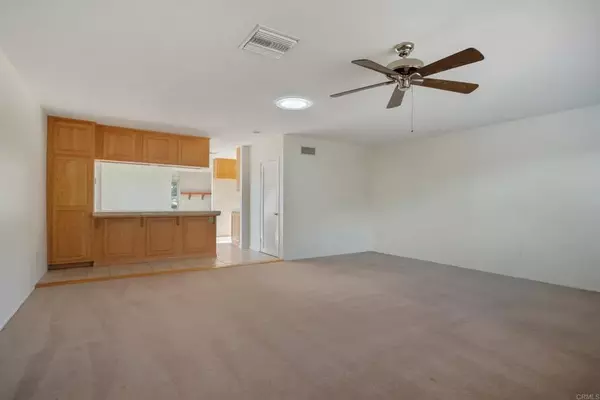 El Cajon, CA 92021,8366 Sunview Drive