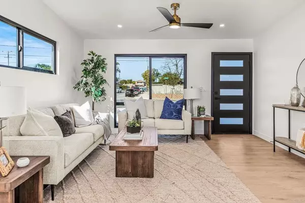 San Diego, CA 92117,4725 Conrad