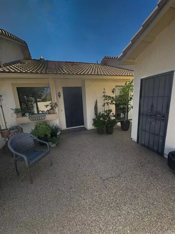 San Diego, CA 92128,12885 Camino De La Breccia