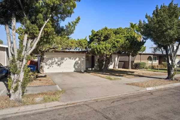 El Cajon, CA 92020,244 Carter