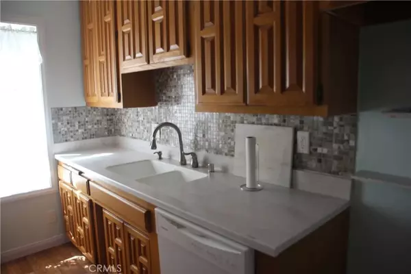 Long Beach, CA 90815,2213 San Anseline Avenue #3