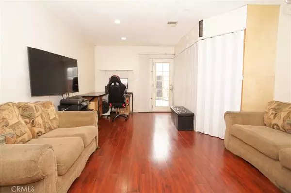 Buena Park, CA 90620,7114 Santa Isabel Circle