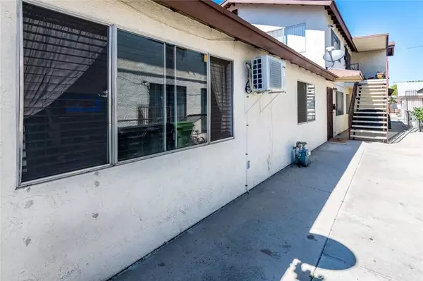 San Pedro, CA 90731,338 W 9th Street