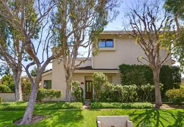 32 Cayman Court, Manhattan Beach, CA 90266