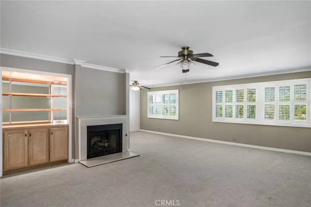 Lomita, CA 90717,2110 Palos Verdes Drive North #202