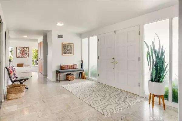 Rancho Palos Verdes, CA 90275,31428 Marne Drive