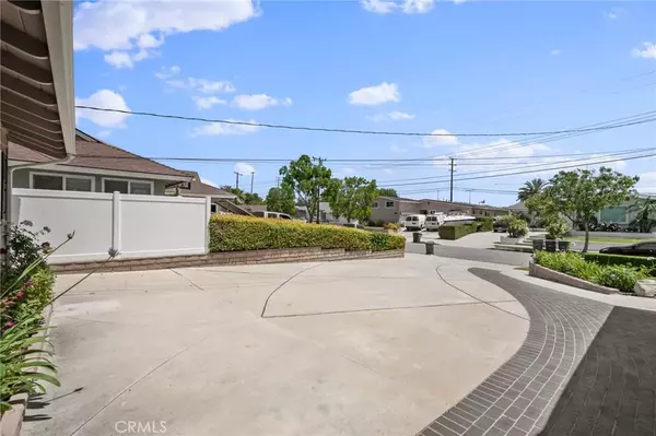 Rancho Palos Verdes, CA 90275,27627 Tarrasa Drive