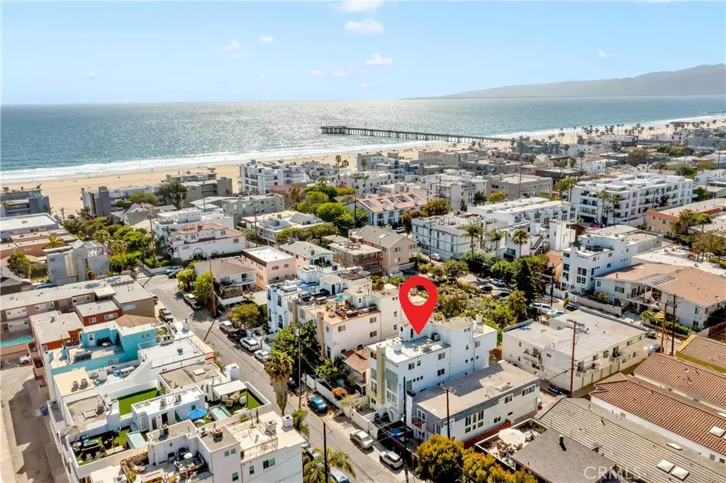 Marina Del Rey, CA 90292,125 Fleet Street #A