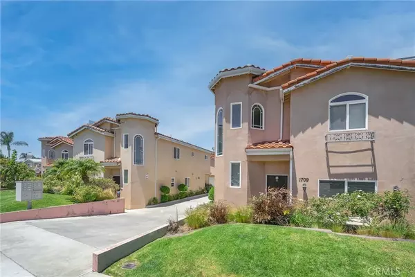 Lomita, CA 90717,1719 253rd Street