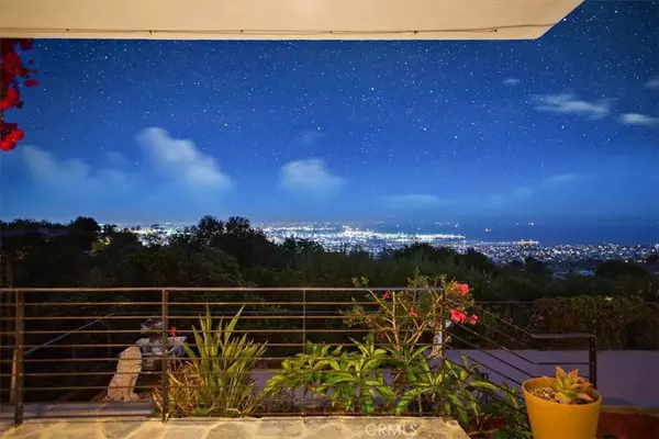 Rancho Palos Verdes, CA 90275,30523 Palos Verdes Drive East