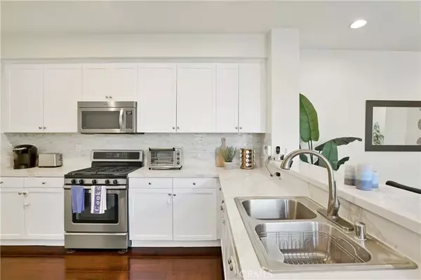 Hawthorne, CA 90250,5423 Ocean #105