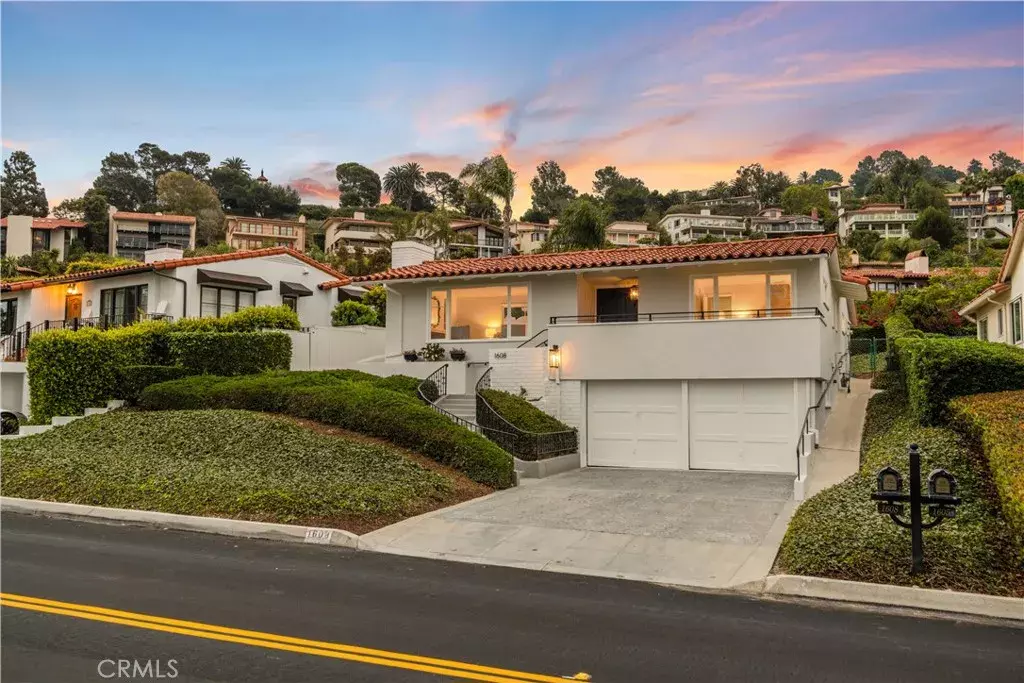Palos Verdes Estates, CA 90274,1608 Via Montemar