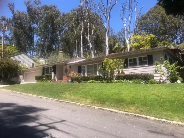 Palos Verdes Estates, CA 90274,104 Via Jose