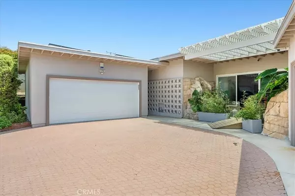 Rancho Palos Verdes, CA 90275,4030 Admirable Drive