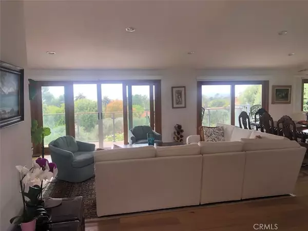 Palos Verdes Estates, CA 90274,1108 Via Zumaya