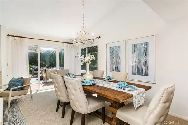 Rancho Palos Verdes, CA 90275,7008 Willowtree Drive