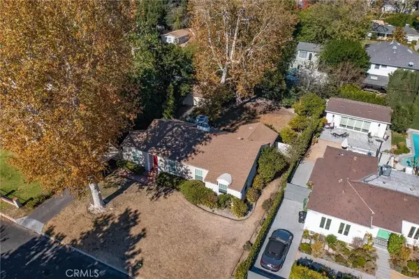 Valley Village, CA 91607,11937 Addison Street