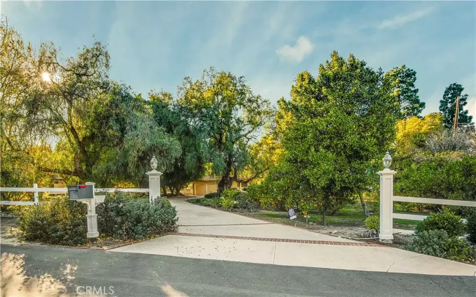 25 Empty Saddle Lane, Rolling Hills Estates, CA 90274