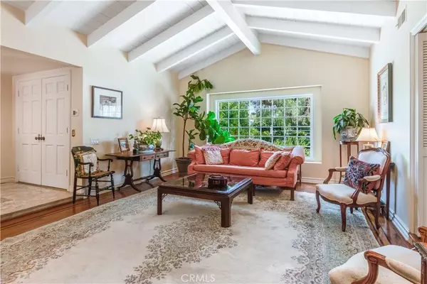 Rolling Hills Estates, CA 90274,25 Empty Saddle Lane