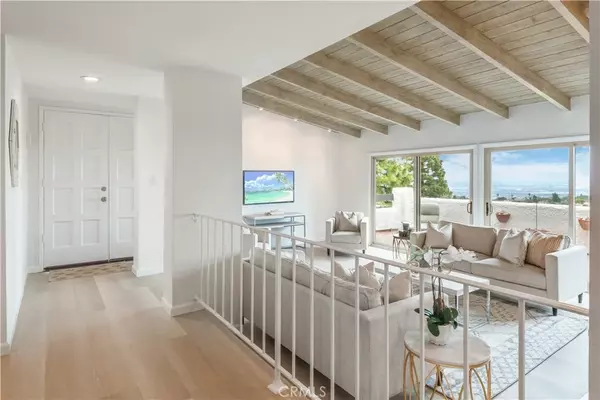 Rolling Hills Estates, CA 90274,33 Cypress Way