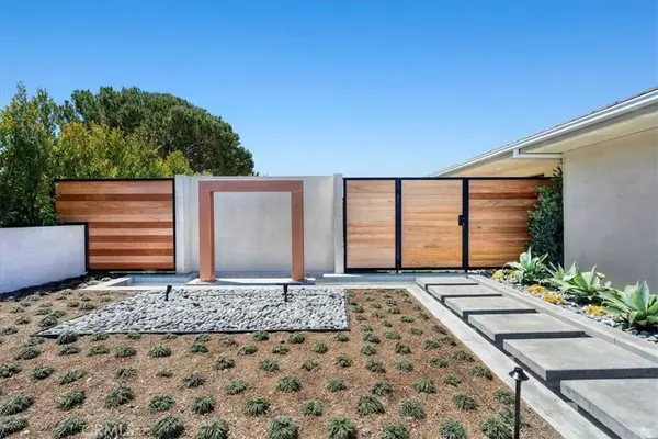 Palos Verdes Estates, CA 90274,952 Paseo La Cresta