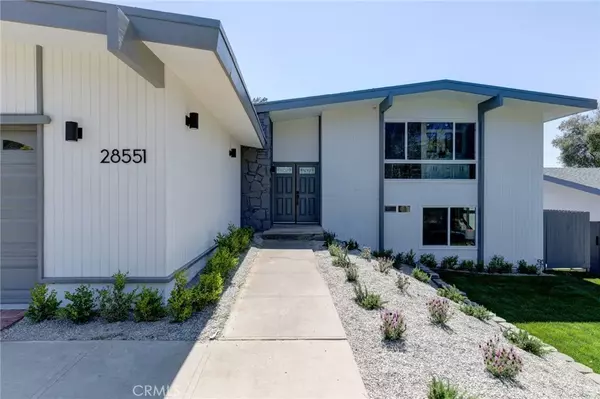Rancho Palos Verdes, CA 90275,28551 Blythewood Drive