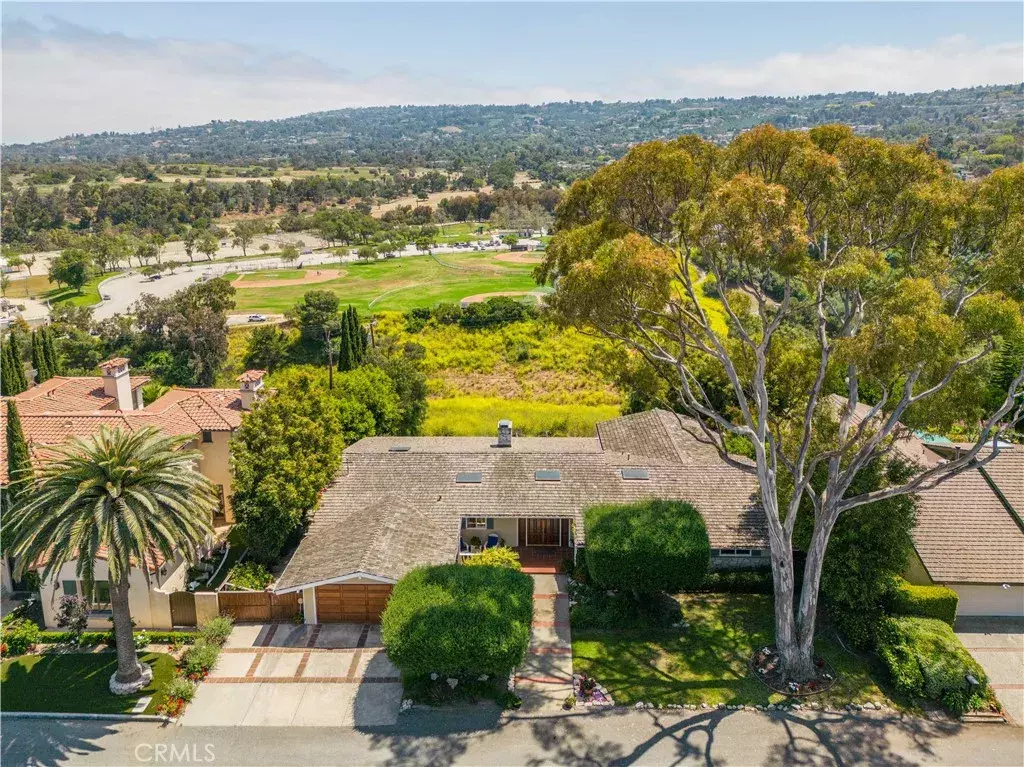 Palos Verdes Estates, CA 90274,4448 Via Pinzon