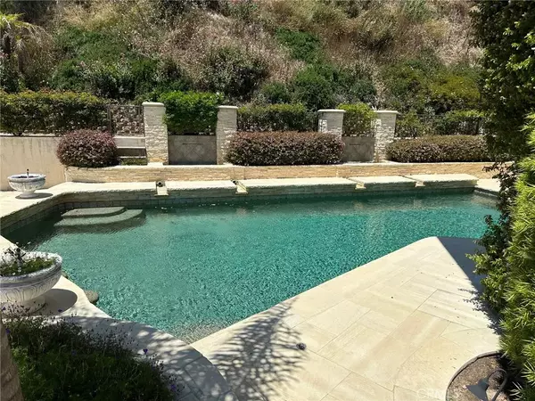 Rancho Palos Verdes, CA 90275,3367 Crownview Drive