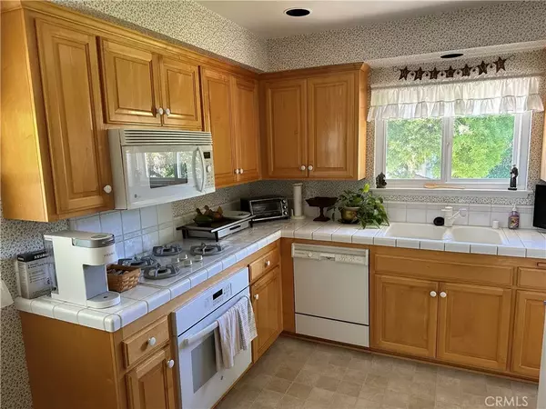 Rancho Palos Verdes, CA 90275,5943 Finecrest Drive