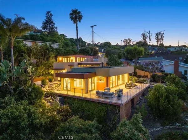 15 Coach Road, Rancho Palos Verdes, CA 90275