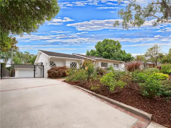 Palos Verdes Estates, CA 90274,4008 Via Opata