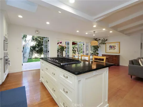 Palos Verdes Estates, CA 90274,2509 Via Anita