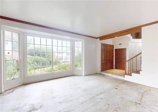 Rolling Hills Estates, CA 90274,28 Covered Wagon Lane