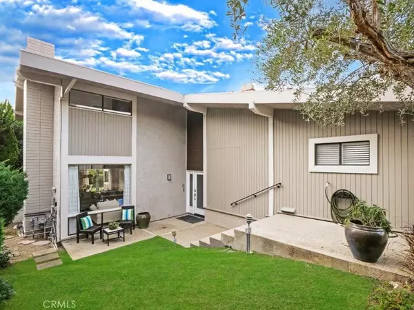 Palos Verdes Estates, CA 90274,2633 Via Olivera